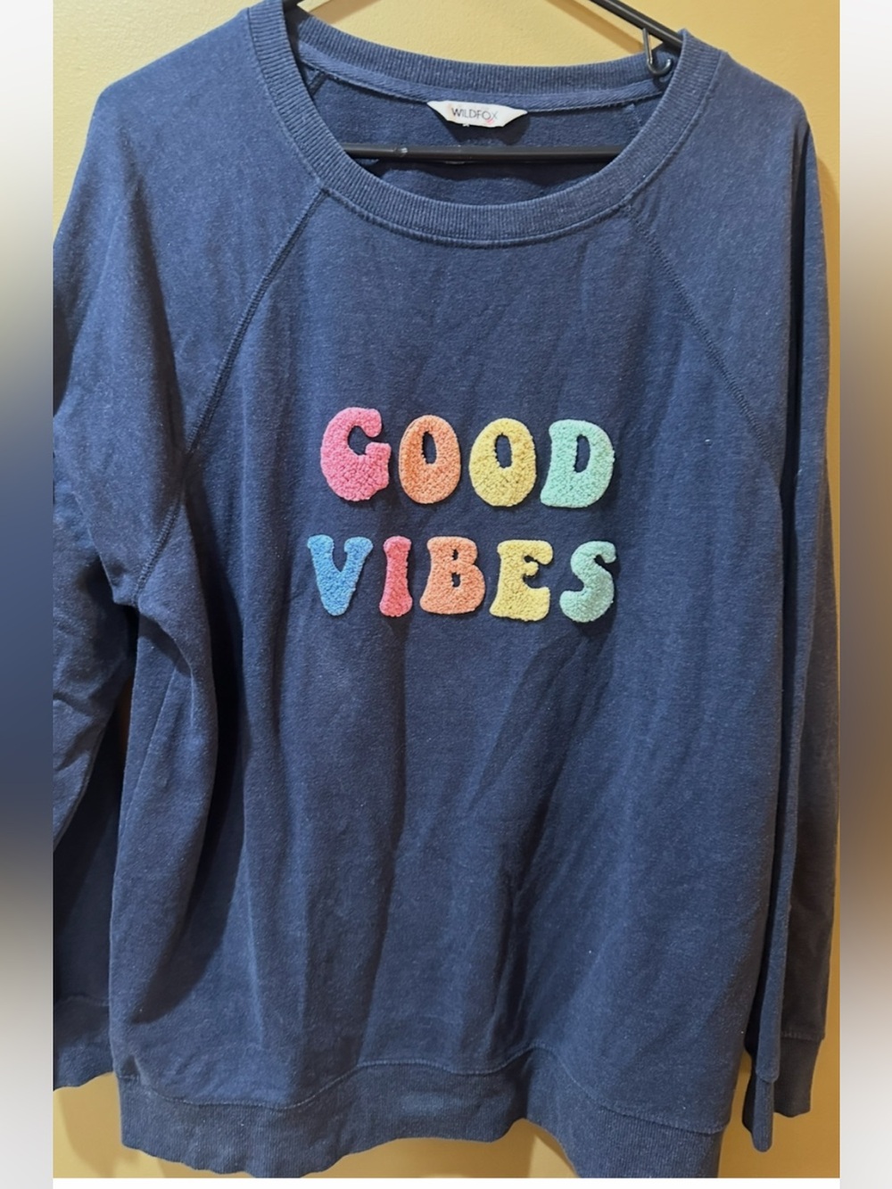 Wildfox women’s blue long sleeve sweatshirt GOOD VIBES multi color
